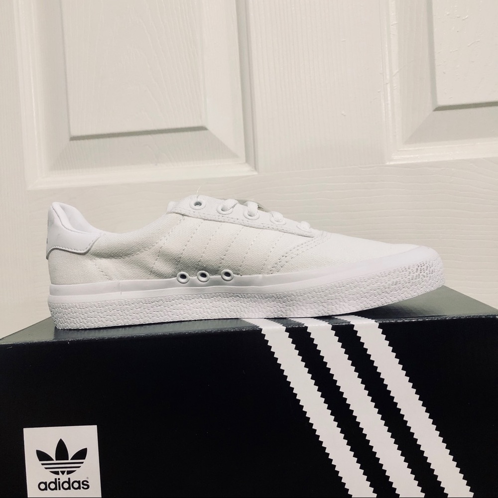 BRAND NEW adidas 3MC shoe